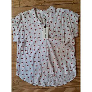 Women's Medium Whitney Strawberry Fields Button Up Blouse